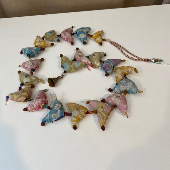 Vtg Fabric Bird Garland Hanging‎ Bell Chime Boho Folk Art 32.5" - Picture 3 of 4